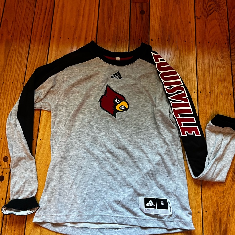 Louisville Cardinals Adidas Gray Long Sleeve Shirt, size medium